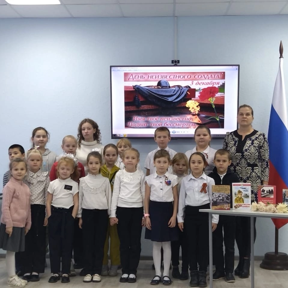 «Площадь полная стихов».